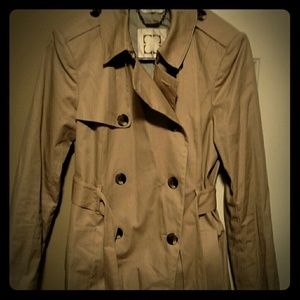 Liz Claiborne raincoat size small